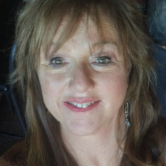 Meet your Posher, Cheryl - Picture 1 of 1